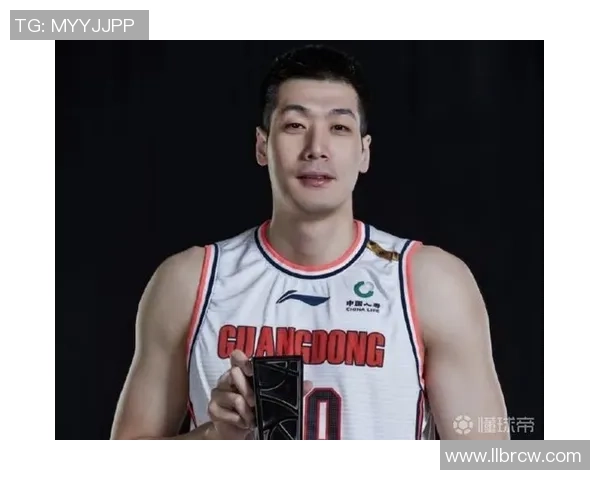 任骏飞领衔展现篮球魅力助力球队争夺冠军荣耀之路 任骏飞领衔展现篮球魅力助力球队争夺冠军荣耀之路