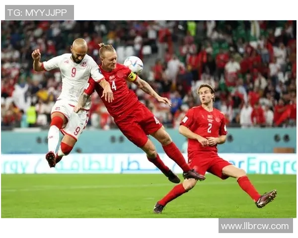 墨西哥与丹麦足球对决比分揭晓精彩瞬间回顾